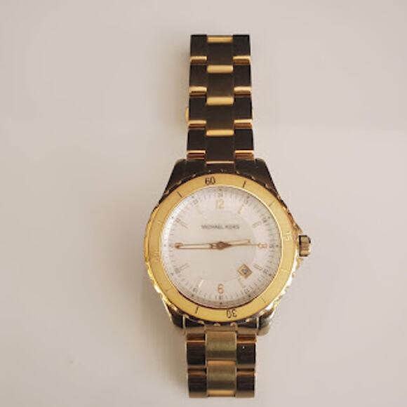 Michael Kors Women\'s Watch MK5174 41mm Gold Tone Mother of‎ Pearl Dial with Date